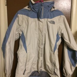 Women’s North Face Packable Jacket.